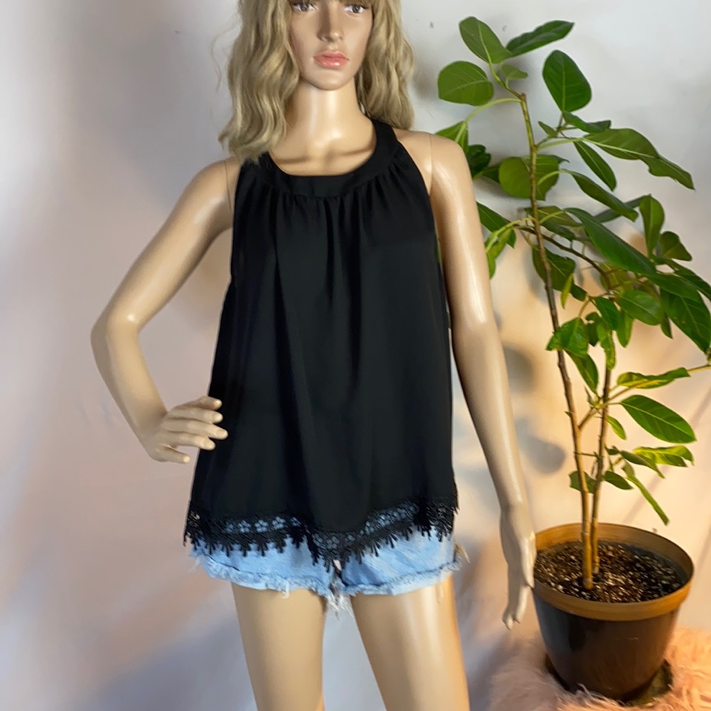 Altert’d State Black Sleeveless Top sizeS